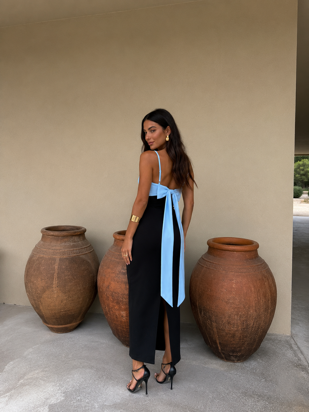 Erica / Vestido en negro y azul